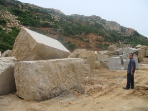 Tiger Yellow Granite Quarry - HDG Partner