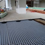 Buzon Pedestals on HDG Grating Panels over Uneven Floor