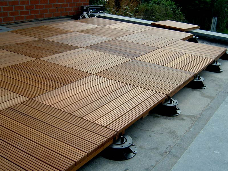 Ipe Hardwood Tiles with Buzon Pedestals - HDG Building Materials