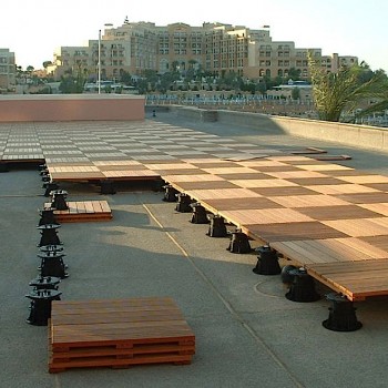 Buzon Pedestals with Ipe Hardwood Deck Tiles - HDG Building Materials