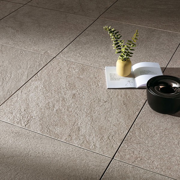 Closeup View of Rosario Quartzite Porcelain Pavers