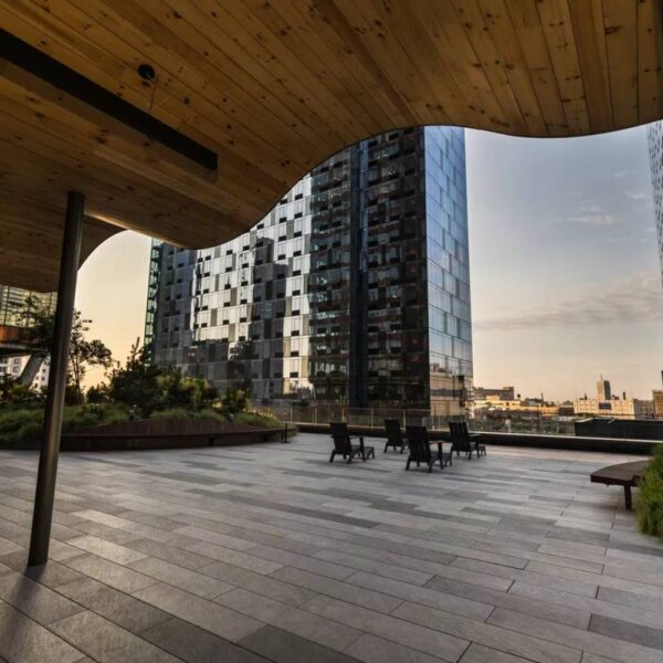 Hotel Entrance with Black Sierra Graphite 3CM Porcelain Pavers