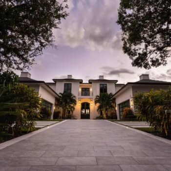 Private Villa with Sierra Graphite Black Porcelain Driveway Pavers
