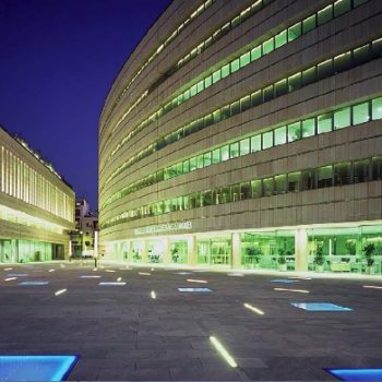 Illuminated-Terrace-Buzon-Pedestals-Shown-at-Night