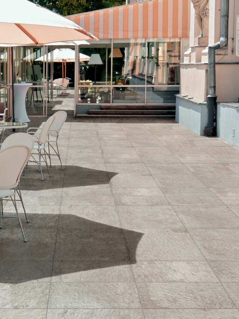 Outdoor Dining Area with 30x60 and 60x60 cm Fusa White Porcelain Pavers