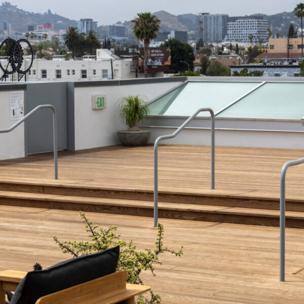 Thermo Ash Rooftop Deck with Steps and Ramp