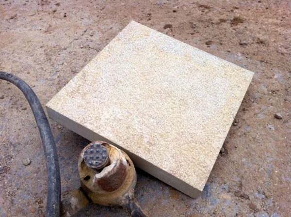 Pneumatic Machine to Create Bush Hammered Lychee Stone Finish