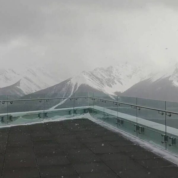 Snow Free Porcelain Pavers for Snow Melt System on Rooftop Deck